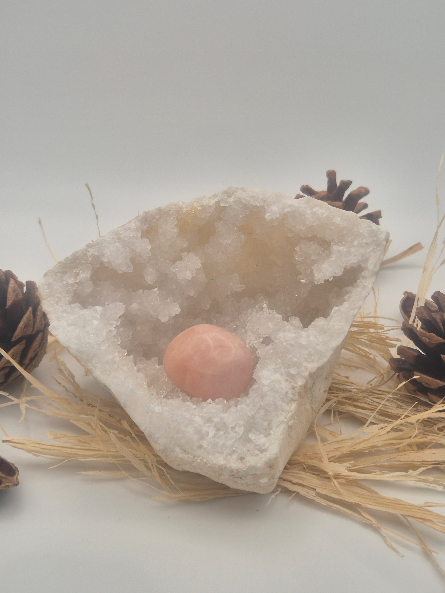 Géode de Cristal de Roche Naturelle - 573g