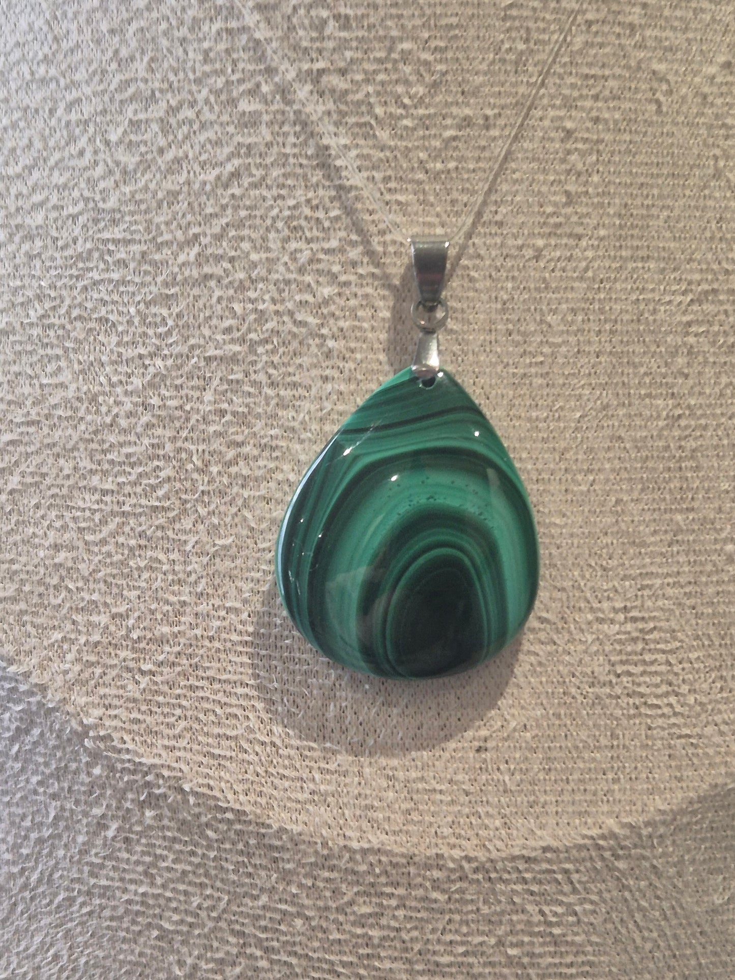 Pendentif Cabochon en Malachite Goutte (30 X 25mm)