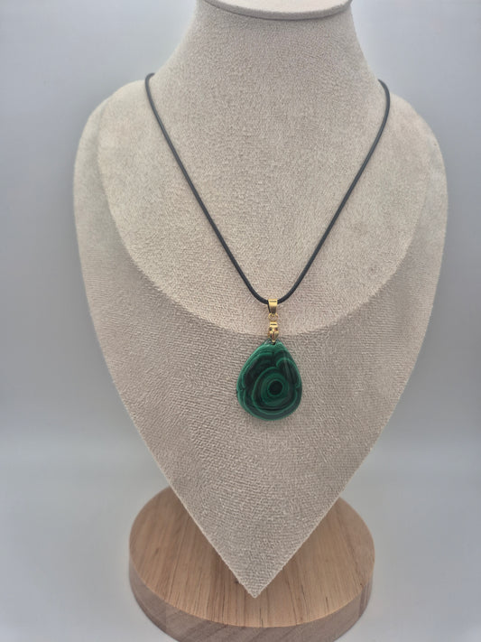 Pendentif Cabochon en Malachite Goutte (30 X 25mm)