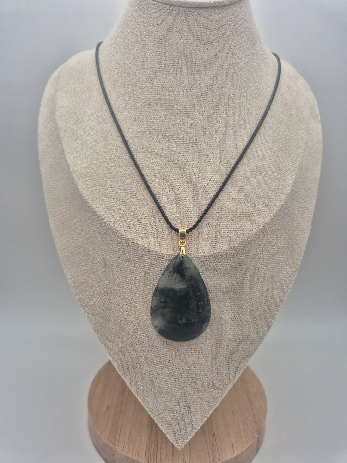Pendentif Cabochon en Agate Mousse Goutte