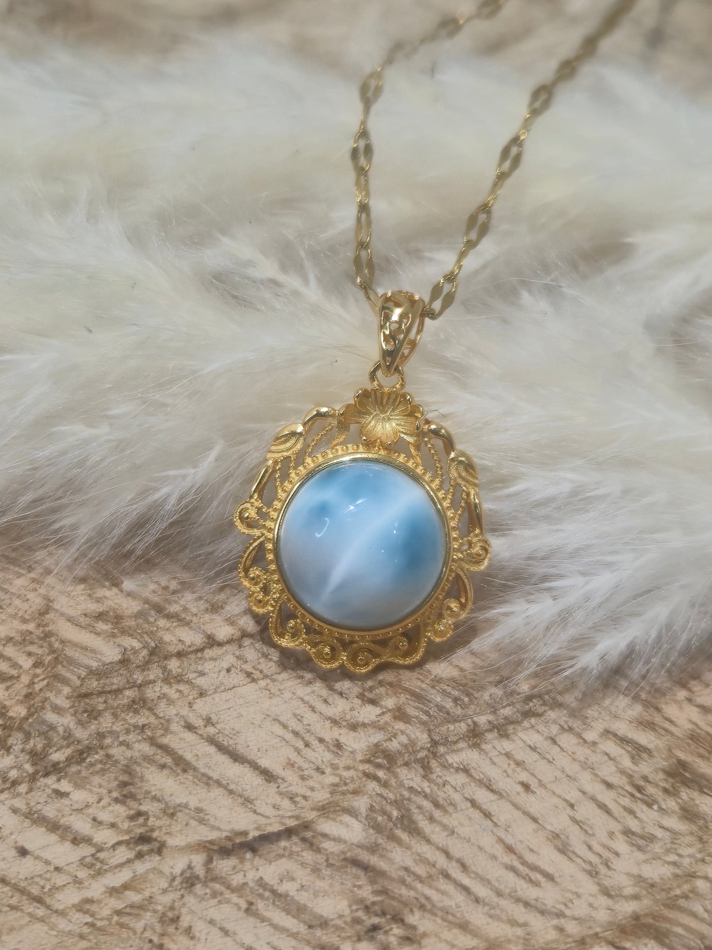 Pendentif Larimar Sertie en Argent S925 Dorée Style Antique